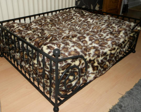 Wimborne wrought iron works dog - cat products